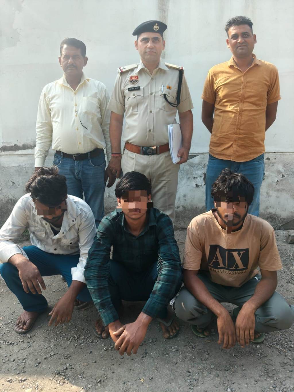 छीना छपटी करने वाले गिरोह का पर्दाफाश  तीन आरोपी गिरफ्तार